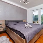1 Bedroom Stunning In ツリクヴェニツァ