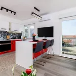 1 Bedroom Stunning In