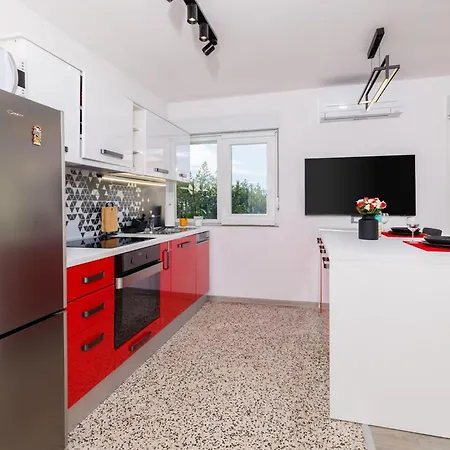 1 Bedroom Stunning In *