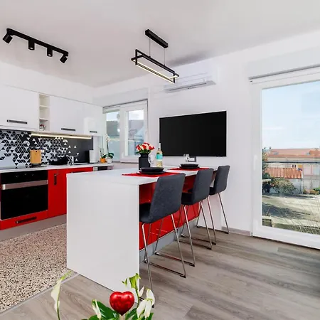 1 Bedroom Stunning In