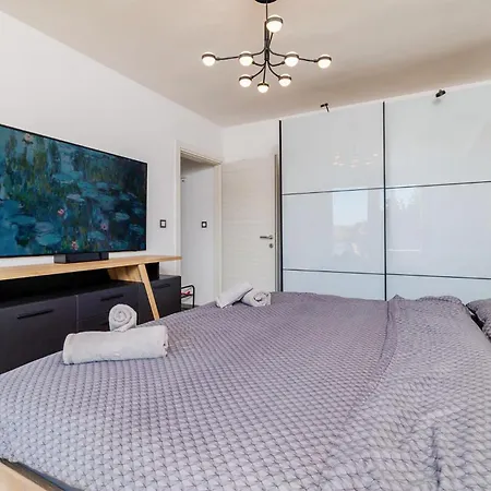 Apartment Lovely In With Wifi *