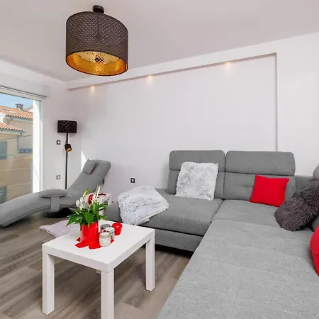 1 Bedroom Stunning In * Crikvenica